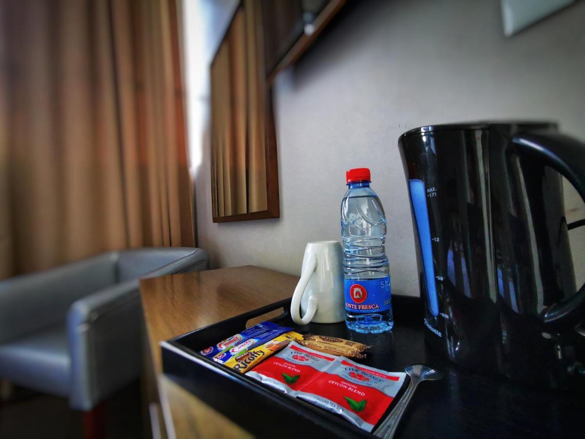 Stay Inn - Guest House มาปูโต ภายนอก รูปภาพ